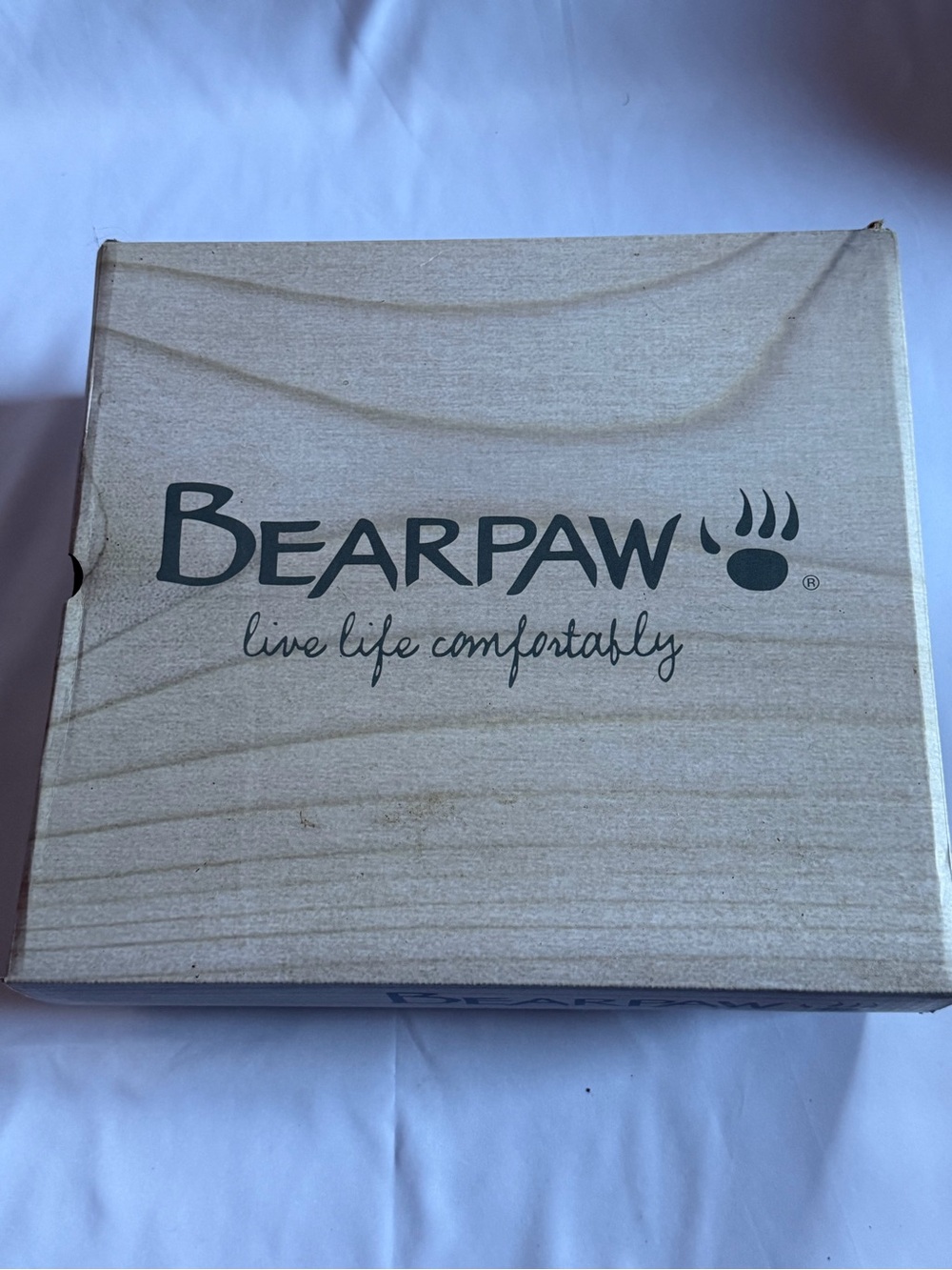Bearpaw Lindsey Wide size: 8 womens